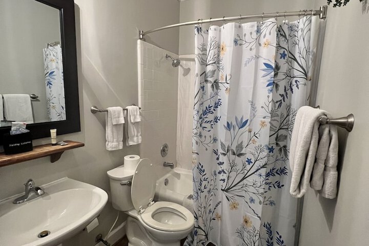 Room 15 of 50