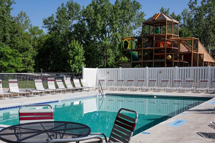 Pool 4 of 119