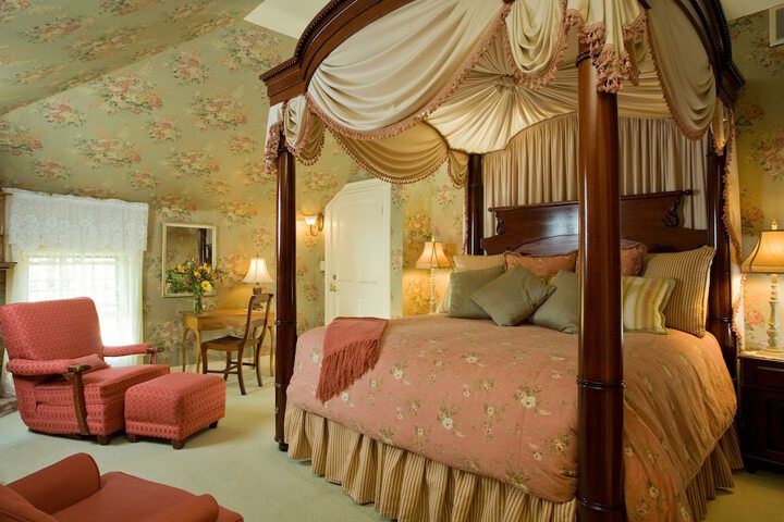 Berry Manor Inn