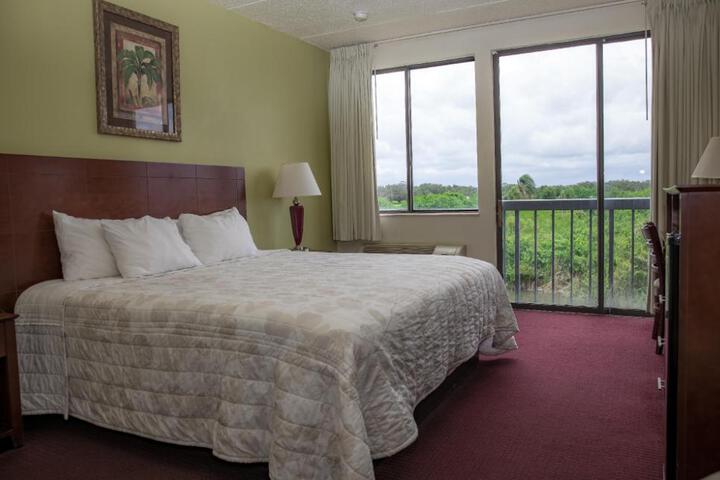 Port LaBelle Inn & Conference Center