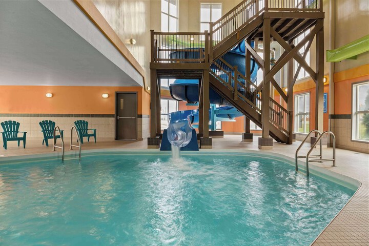 Days Inn by Wyndham Steinbach