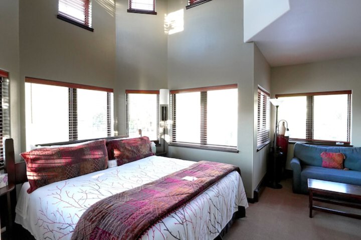 Frisco Inn on Galena Street