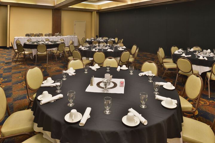 Holiday Inn Great Falls- Convention Center by IHG