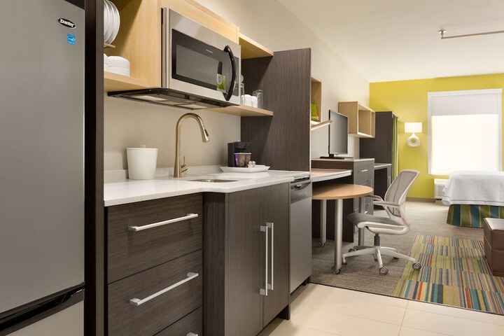 Room 18 of 35