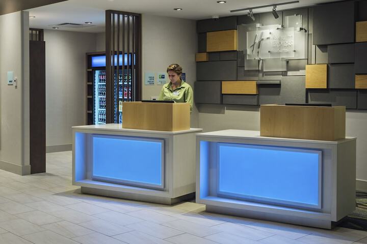 Holiday Inn Express & Suites Medina by IHG