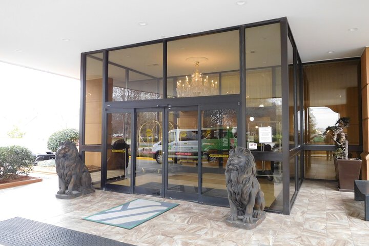 Hotel 3 of 90