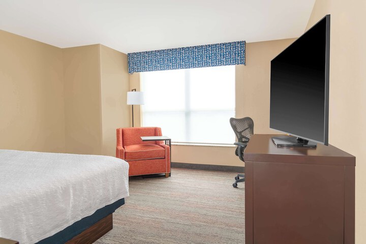 Room 13 of 46