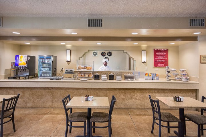 Best Western San Dimas Hotel & Suites