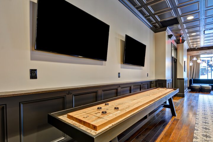 The Cincinnatian Hotel Curio Collection by Hilton