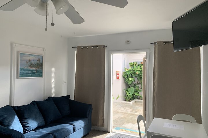 Room 30 of 43