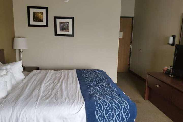 Cambridge Inn by Capital O near I-70 / I-77