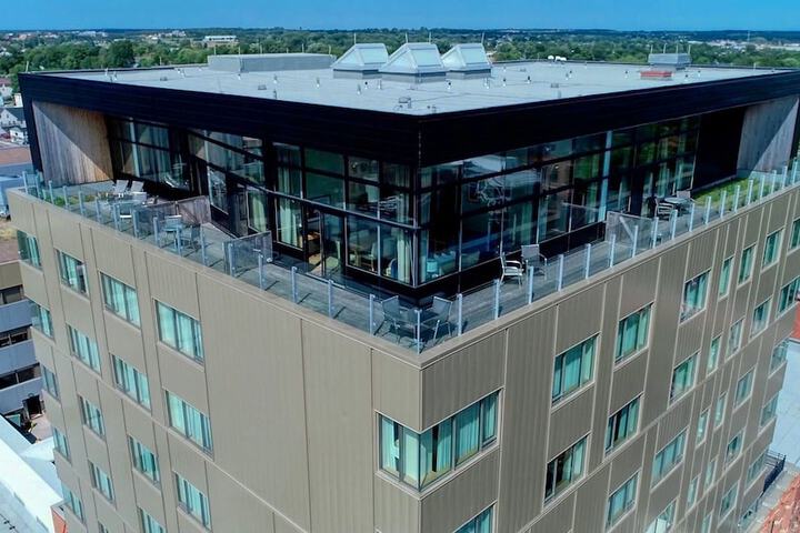 Hotel 2 of 88