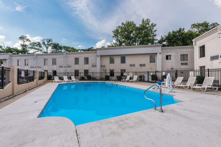 Pool 3 of 37