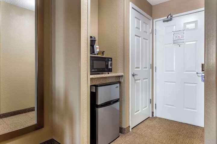 Comfort Inn Gurnee near Six Flags