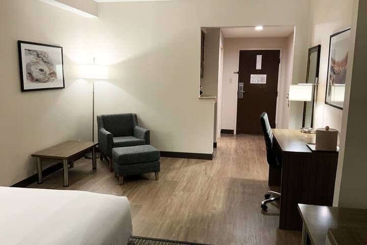 Room 20 of 64