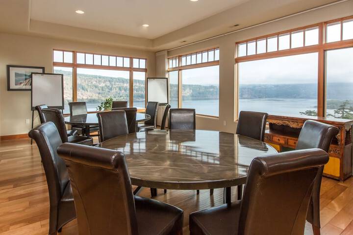 Columbia Cliff Villas Hotel