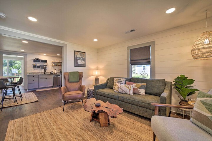 Updated Brevard Home - Close to Downtown!