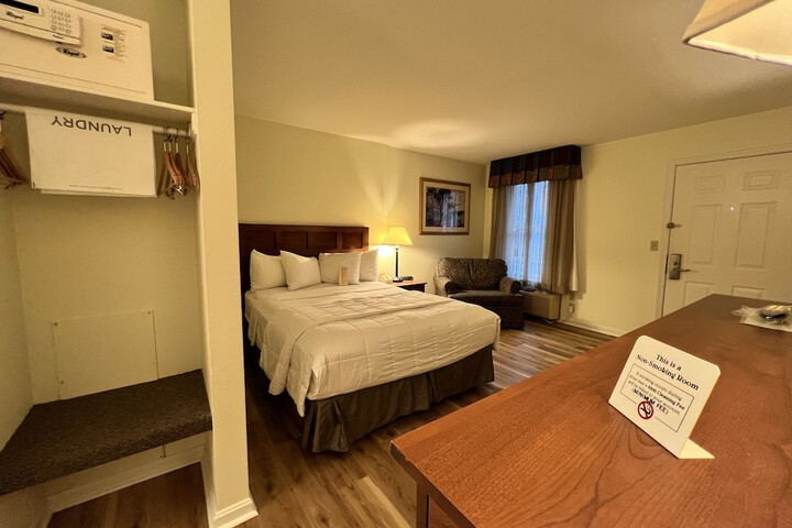 Room 29 of 87