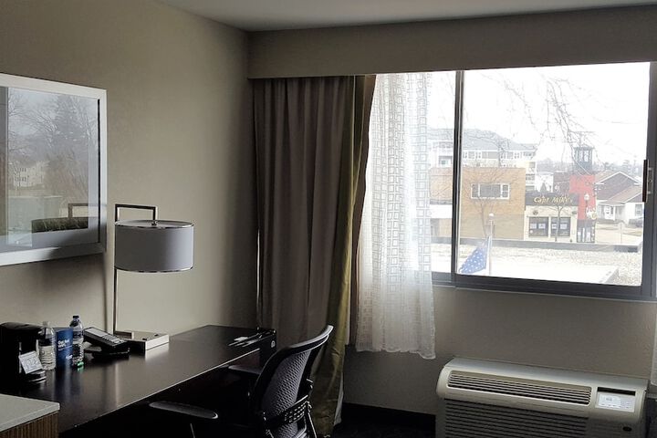 Room 15 of 44