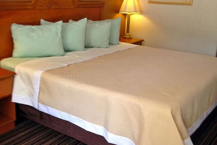 Americas Best Value Inn DeRidder