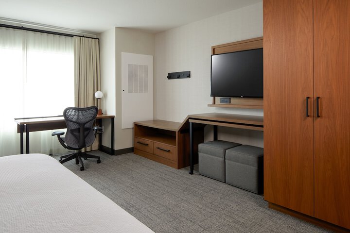 Room 40 of 86