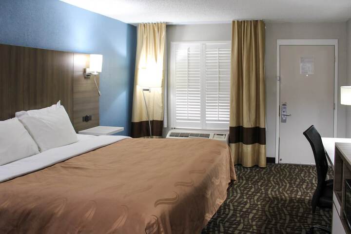 Quality Inn Athens I-65 / Huntsville Area West