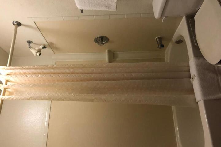 Lone Star Inn