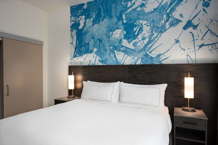 Holman Riverfront Park Hotel Salem Tapestry by Hilton