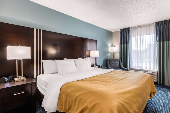 Room 15 of 37