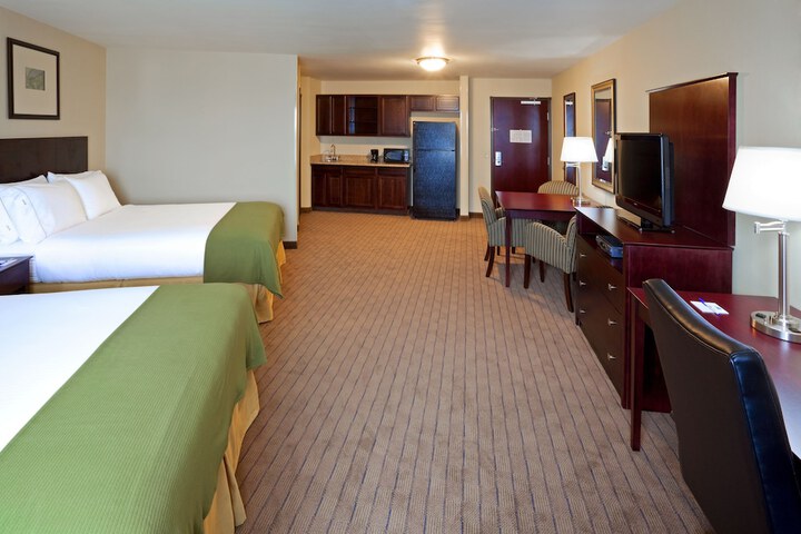 Room 27 of 48