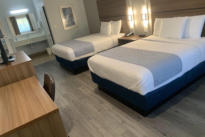 Room 20 of 39