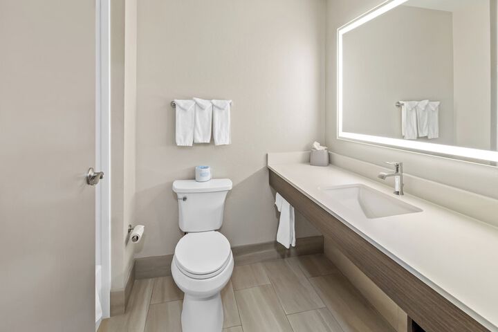 Holiday Inn Express & Suites Hebron - Cincinnati Airport by IHG
