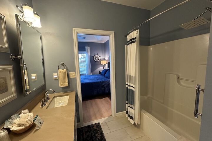 Room 47 of 136