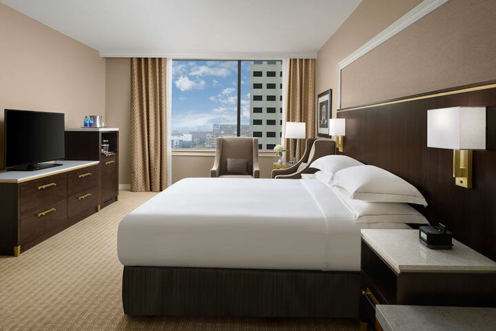 Room 21 of 71