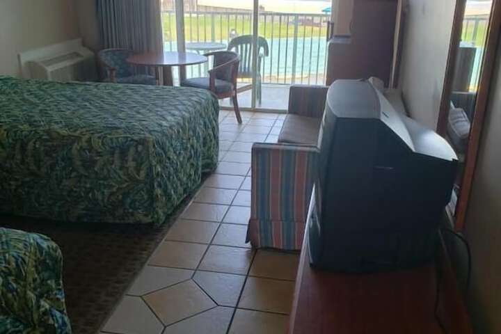 Room 36 of 49