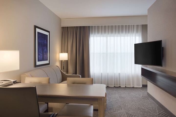 Room 22 of 48