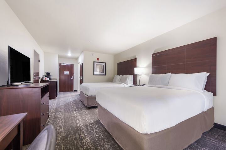 Room 14 of 40