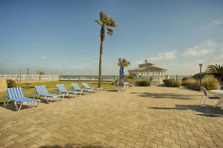 Coral Sands Inn