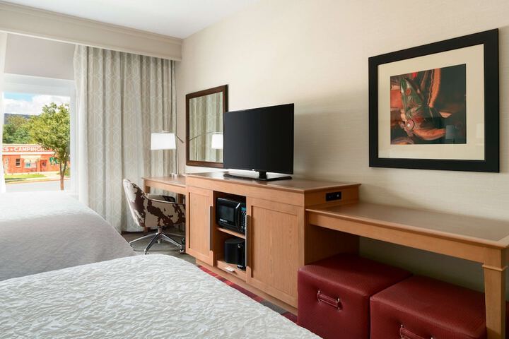 Room 8 of 24