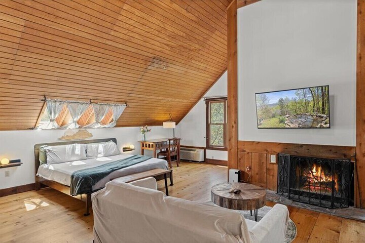 Laurel Valley Mountain Retreat