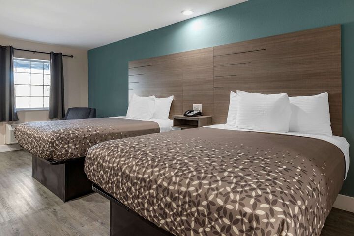 Room 9 of 30