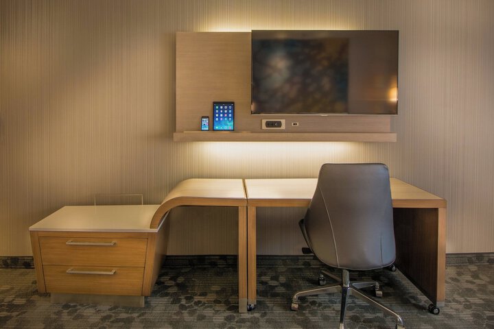 Courtyard by Marriott Winnipeg Airport