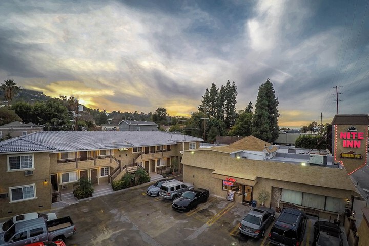 Nite Inn - Walking Distance to Universal Studios Hollywood