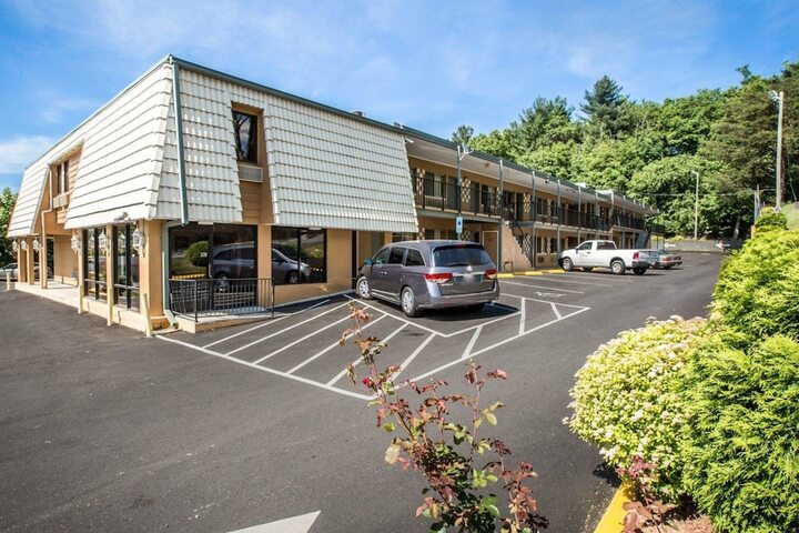 Hotel 3 of 24