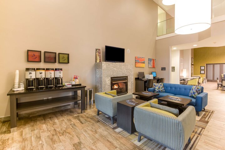 Hampton Inn White House