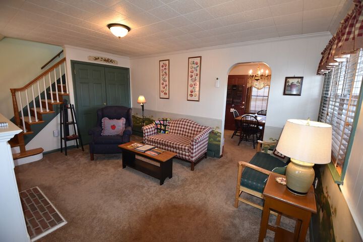 Room 25 of 65