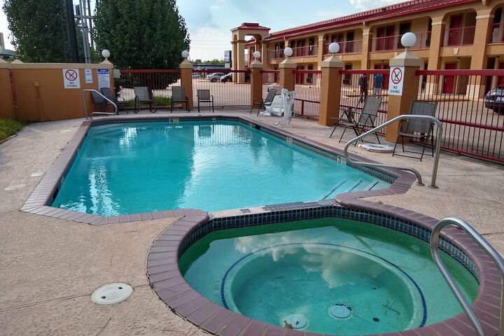 Pool 10 of 96