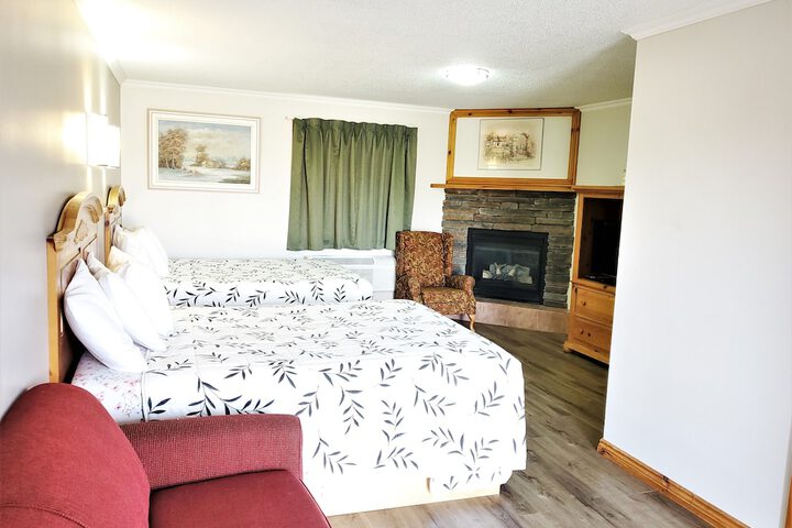Room 43 of 181