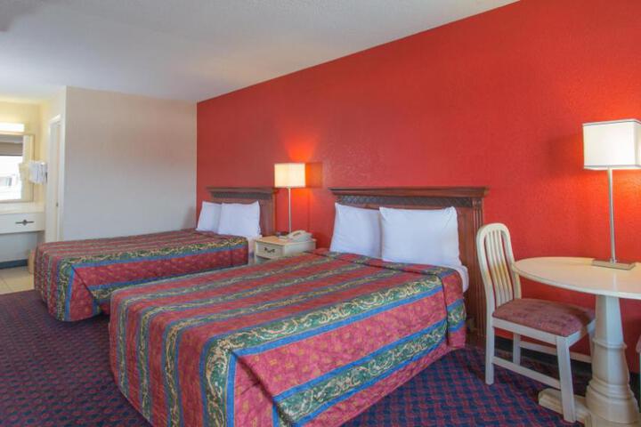 STUDIOS AND SUITES 4 LESS BATTLEFIELD BLVD