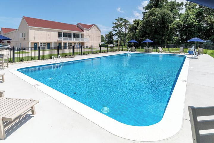 Pool 15 of 112